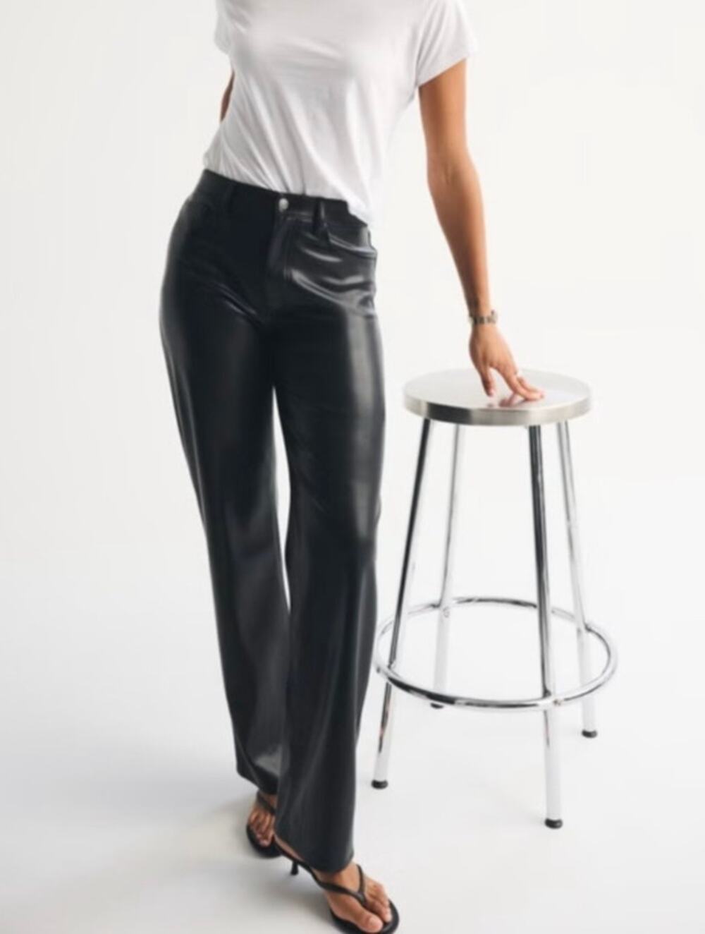 NWT Abercrombie Fitch High Rise Curve Love Vegan Leather Pants Black 26/2